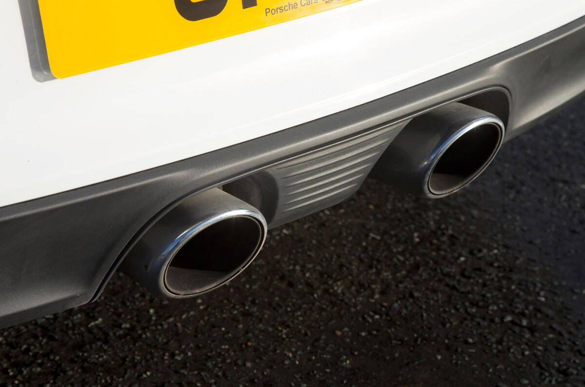 Porsche 911 twin-exhaust system