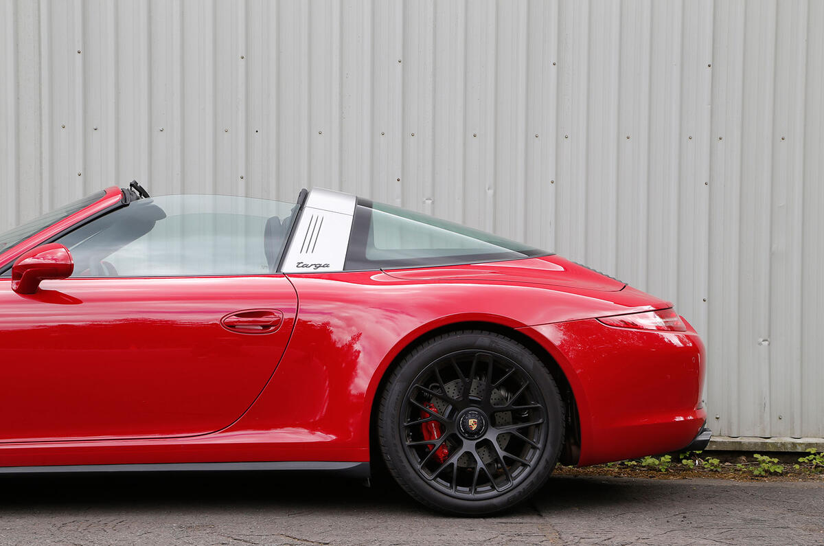 Roof down 911 Targa 4 GTS