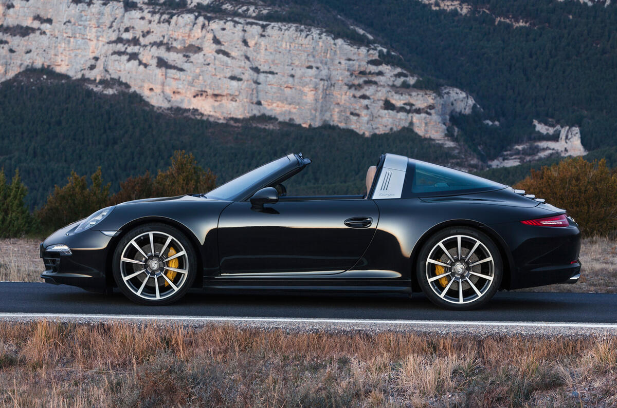 no title Classic roof design for new Porsche 911 Targa