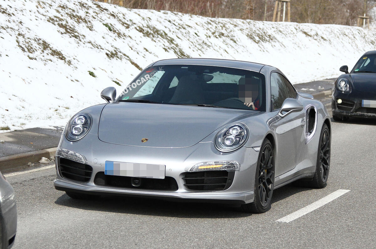 no title Porsche 911 Turbo - first spy shots