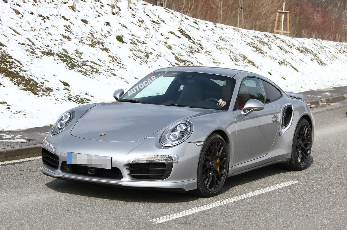 no title Porsche 911 Turbo - first spy shots