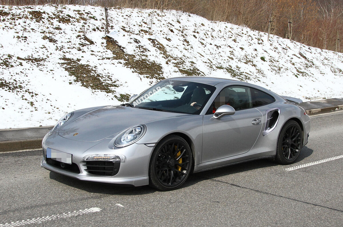 no title Porsche 911 Turbo - first spy shots