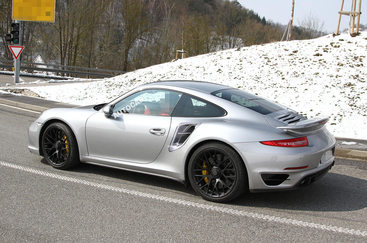 no title Porsche 911 Turbo - first spy shots