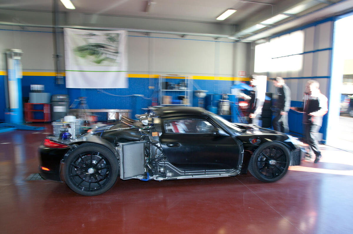 no title Flat out in a Porsche 918 Spyder