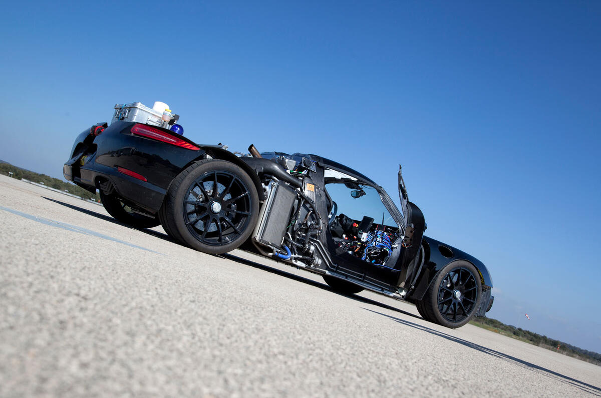 no title Flat out in a Porsche 918 Spyder