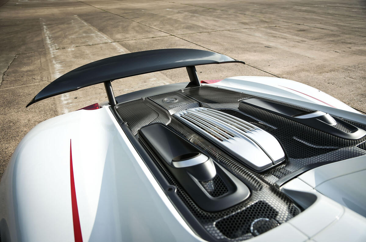 Porsche 918 Spyder Porsche 918 Spyder rear wing