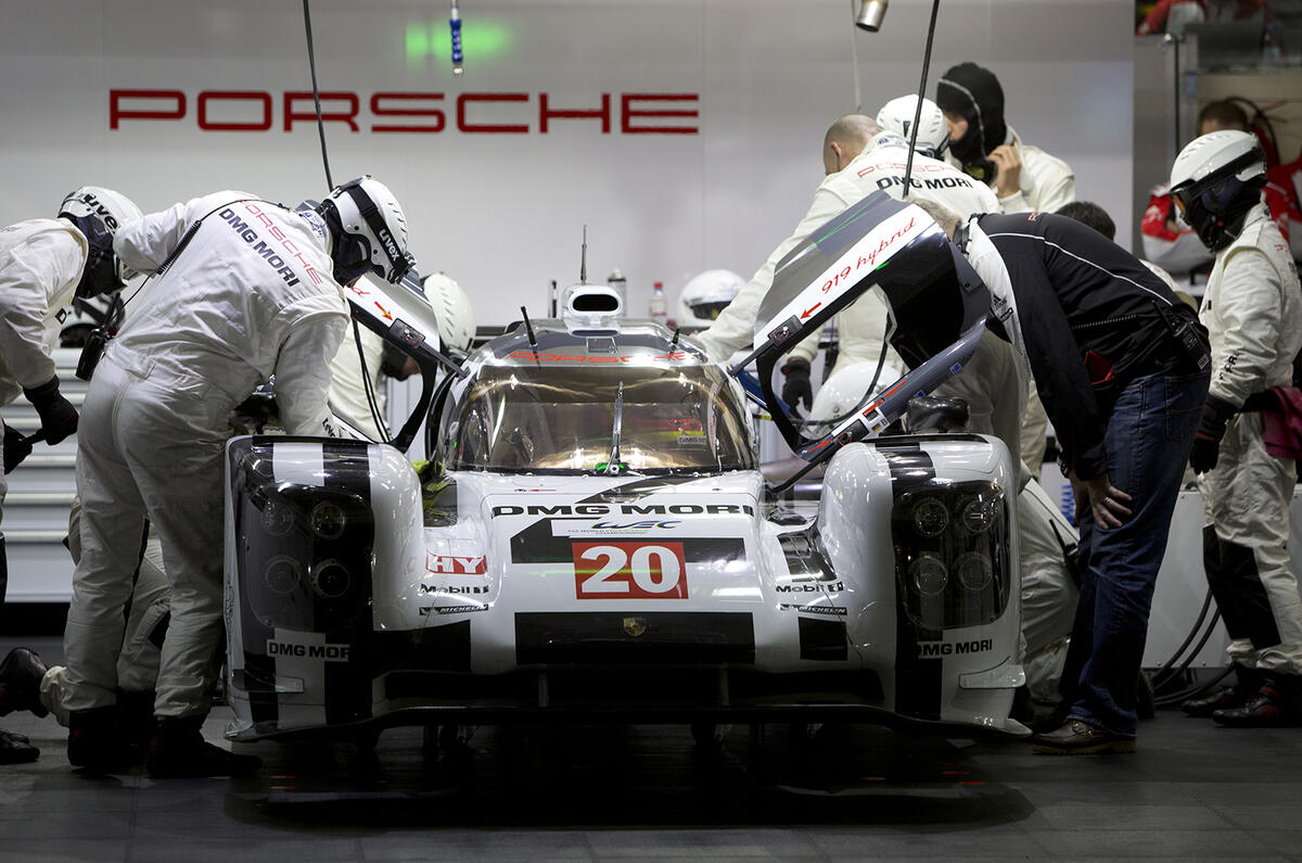 Porsche 919 Hybrid Le Mans racer gets Geneva debut Porsche 919 Hybrid Le Mans racer gets Geneva debut