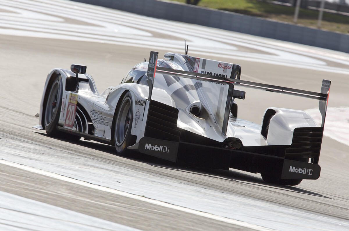 Porsche 919 Hybrid Le Mans racer gets Geneva debut Porsche 919 Hybrid Le Mans racer gets Geneva debut