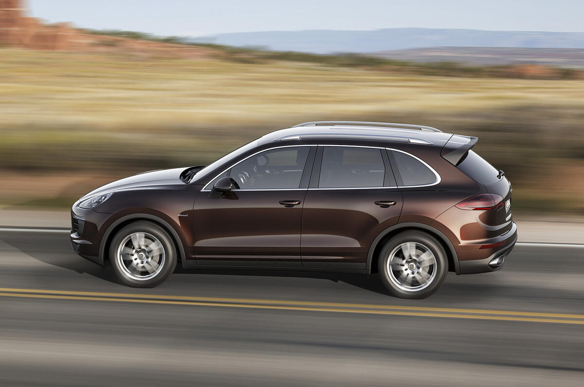 no title Porsche Cayenne facelift revealed