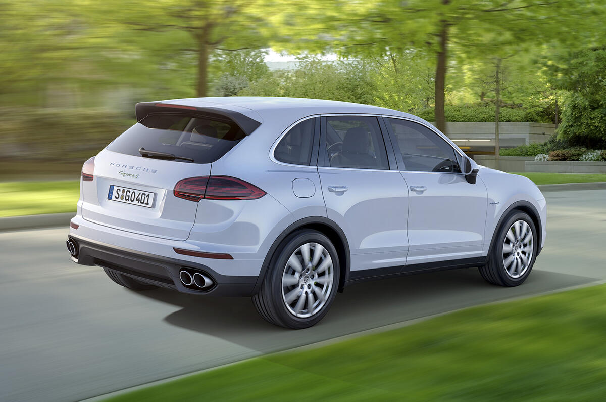no title Porsche Cayenne facelift revealed