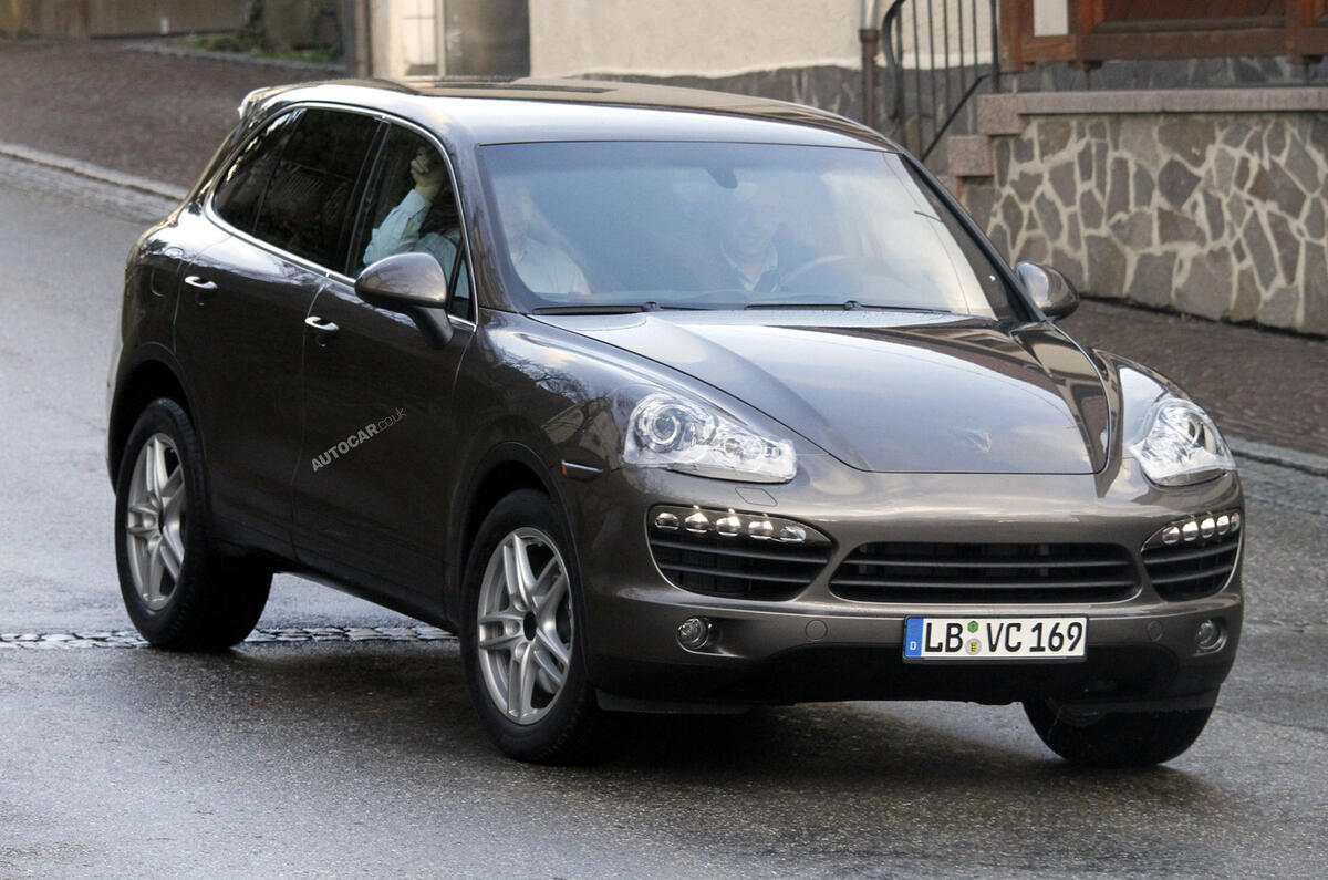 no title Porsche Cayenne - official details