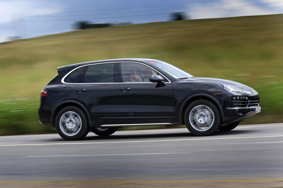 no title Geneva show: Porsche Cayenne hybrid