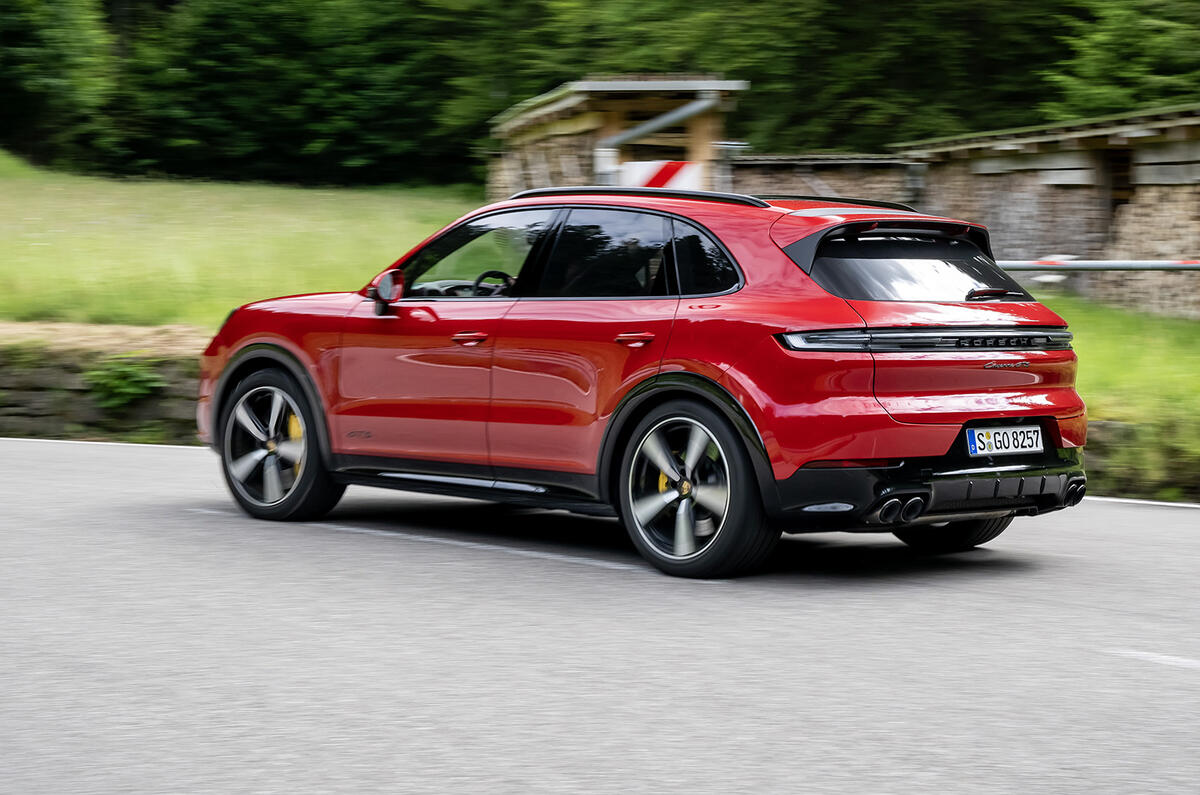 porsche cayenne gts review 2024 03