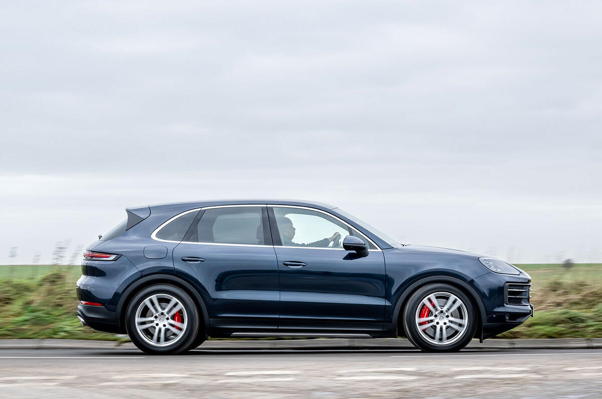 porsche cayenne s road test review 2024 55 panning side