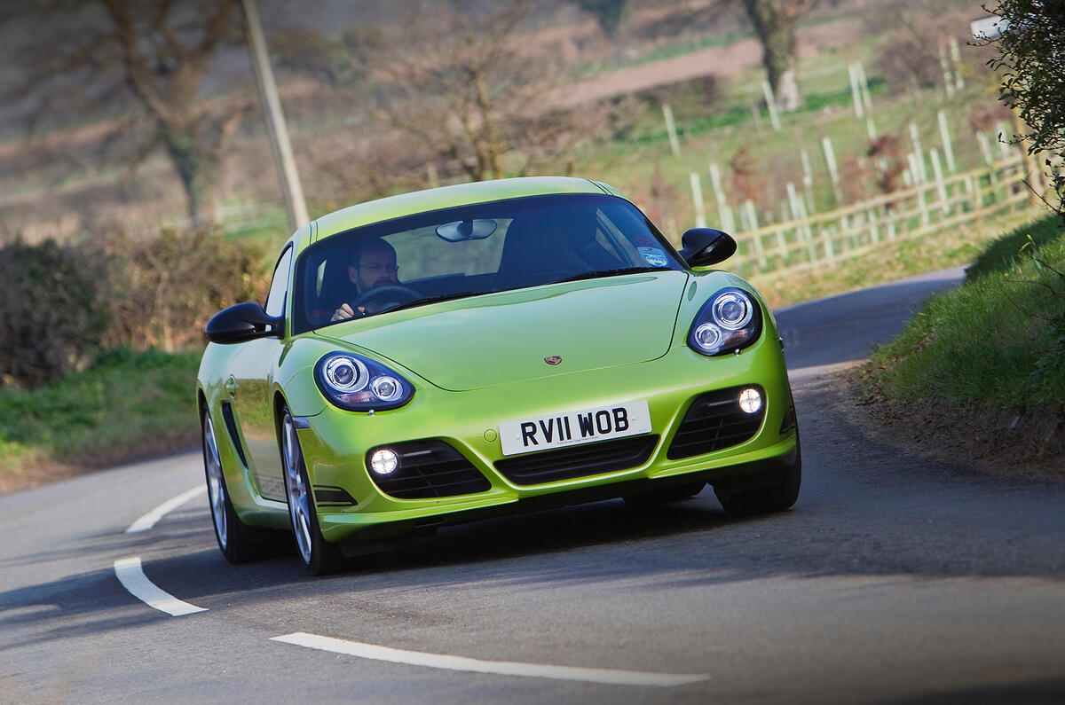 Porsche Cayman R cornering
