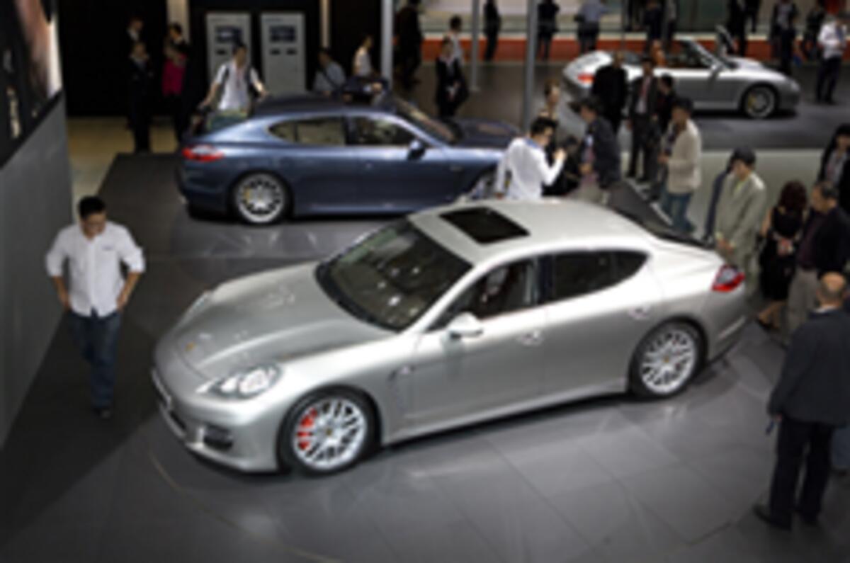 Shanghai motor show on video