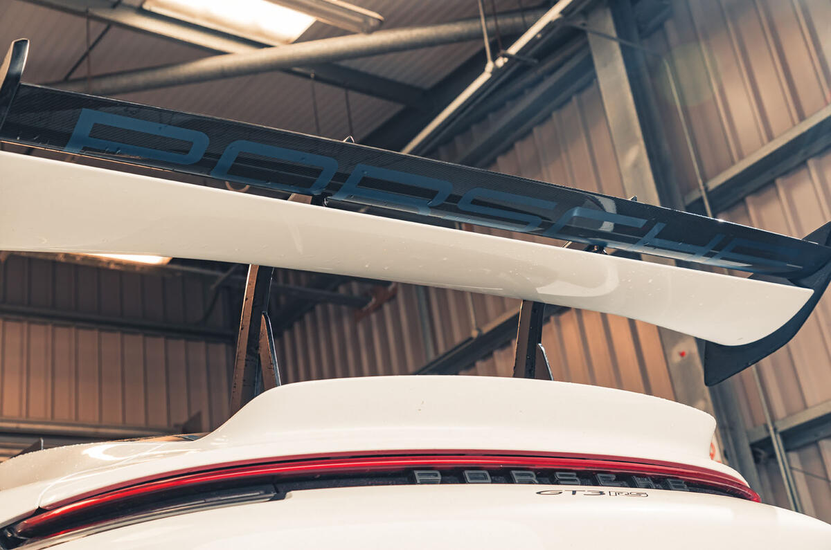 porsche gt3 rs review 2023 12 wing