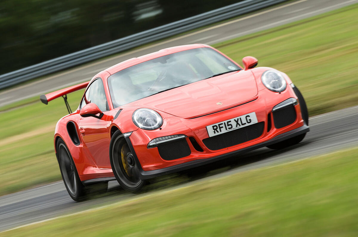 Porsche 911 GT3 RS drifting