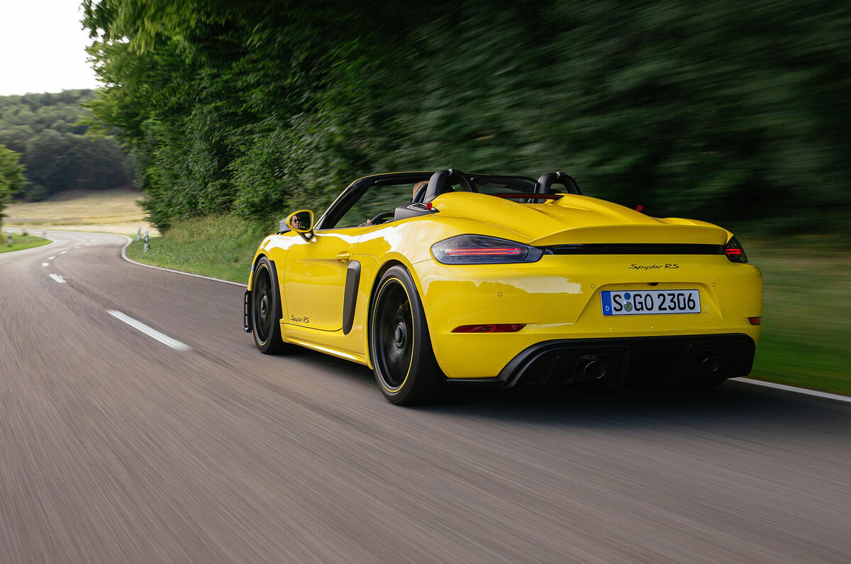 porsche gt4 rs sypder review 18 tracking rear porsche gt4 rs sypder review 18 tracking rear