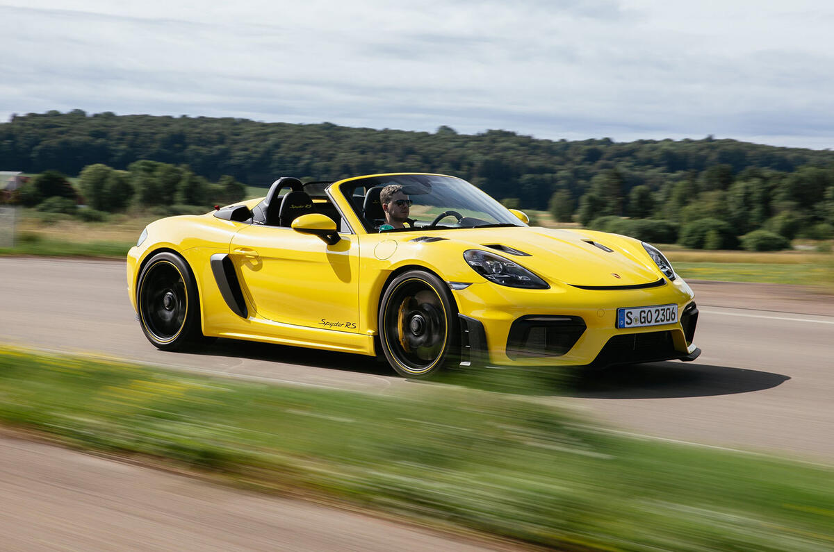 porsche gt4 rs sypder review 20 tracking front porsche gt4 rs sypder review 20 tracking front