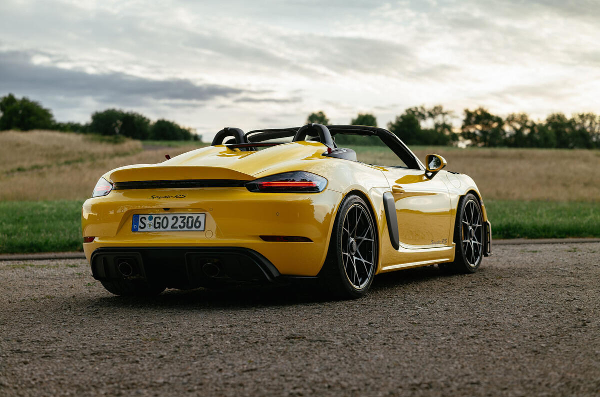 porsche gt4 rs sypder review 23 static rear porsche gt4 rs sypder review 23 static rear