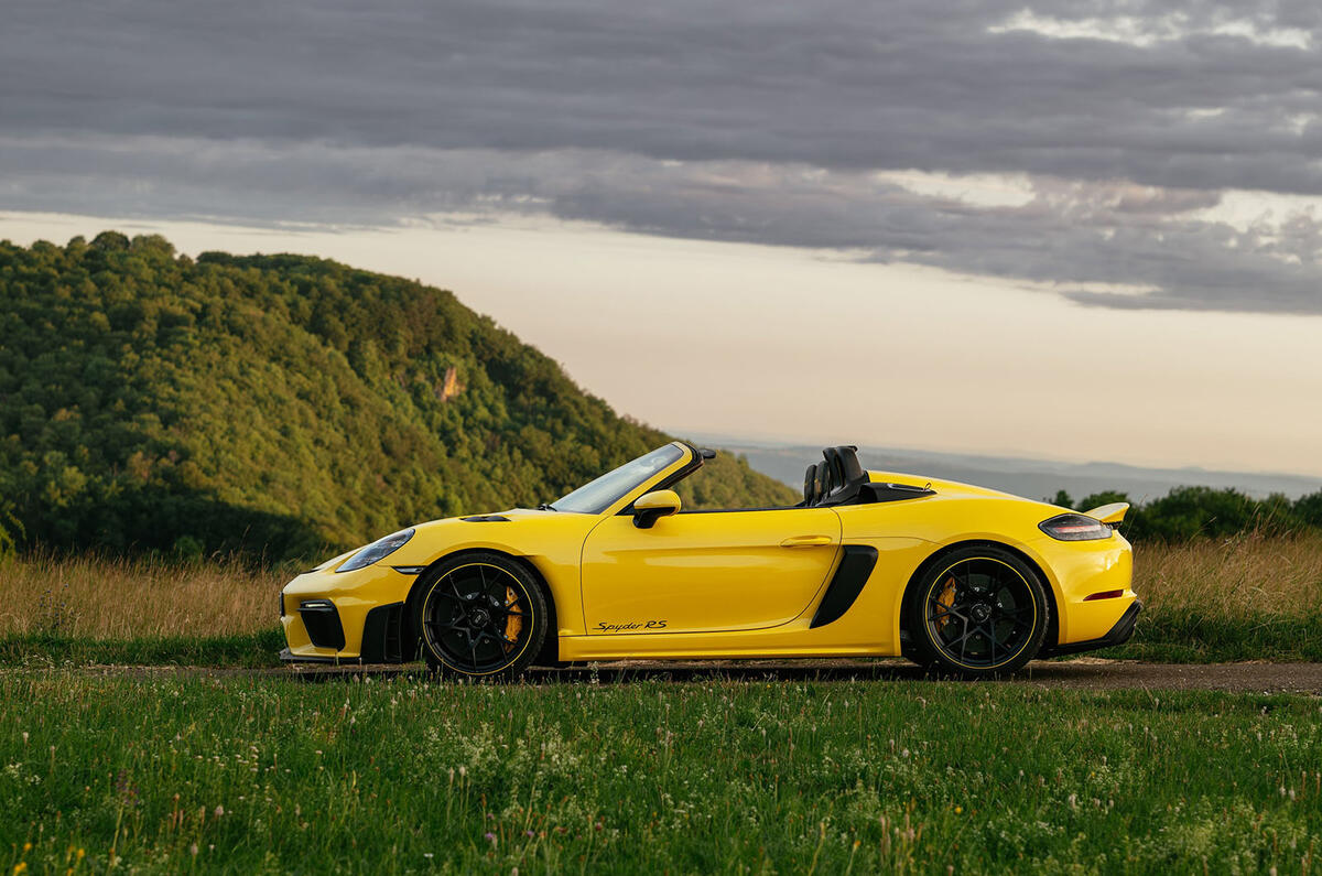 porsche gt4 rs sypder review 25 static side porsche gt4 rs sypder review 25 static side