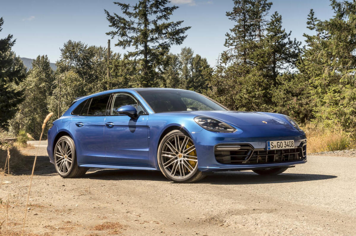 4.5 star Porsche Panamera Sport Turismo