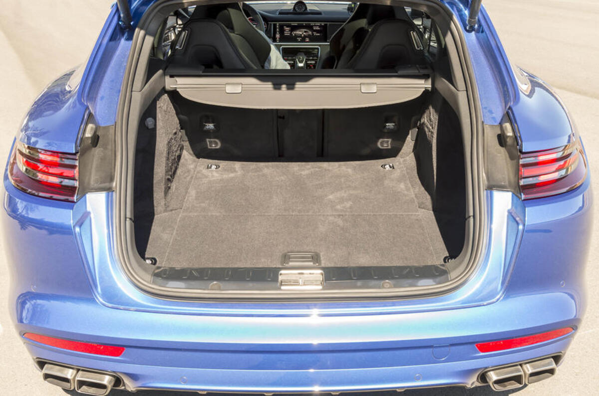 Porsche Panamera Sport Turismo boot space