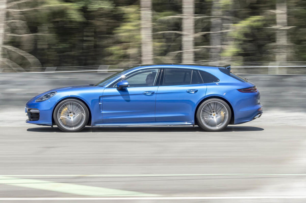 Porsche Panamera Sport Turismo side profile