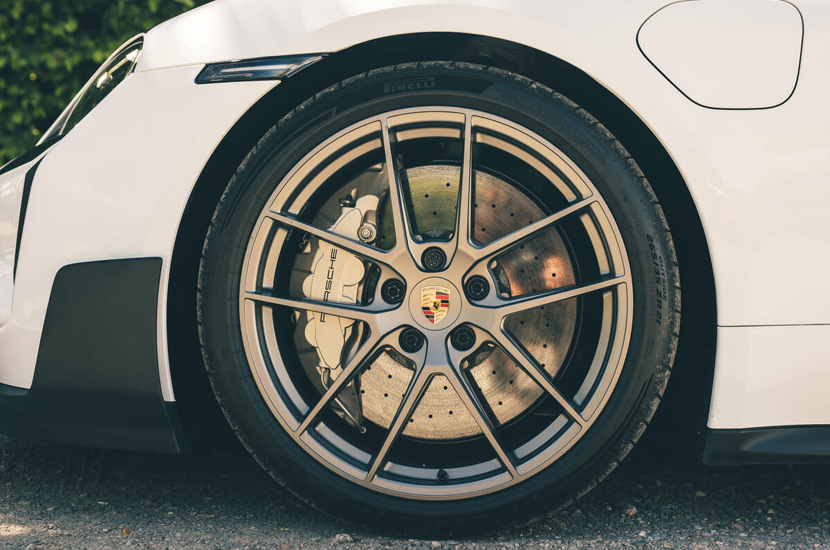 Porsche Taycan Turbo GT 2025 Review wheel 31 Porsche Taycan Turbo GT 2025 Review wheel 31