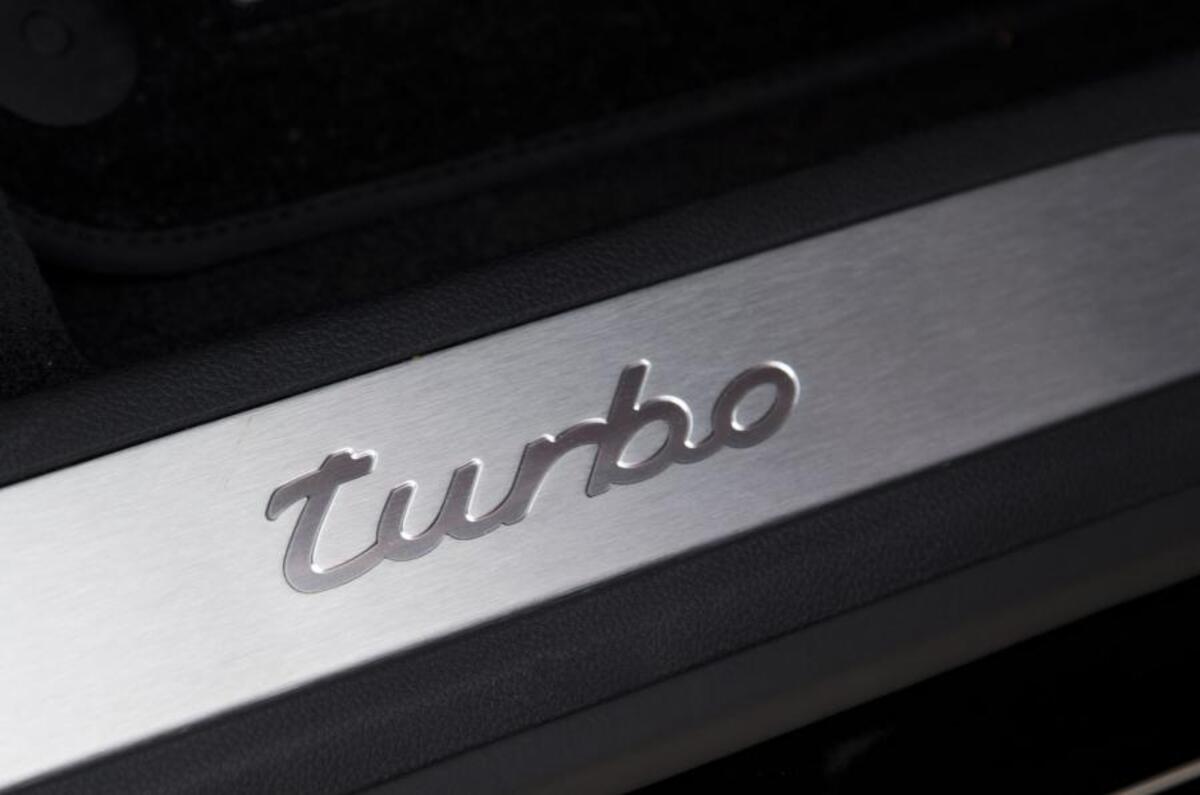 Porsche Panamera Turbo kickplates