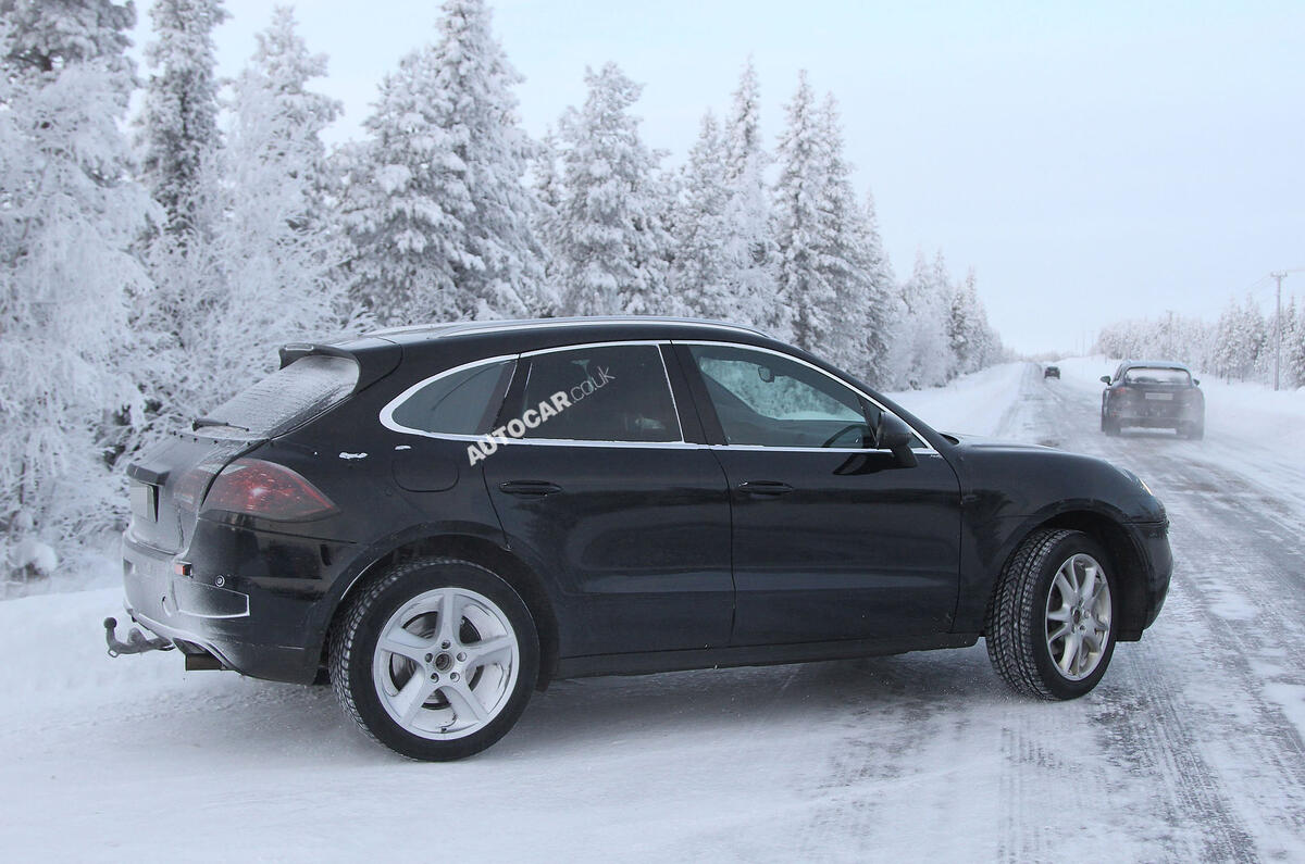 Porsche Macan: latest spy pics