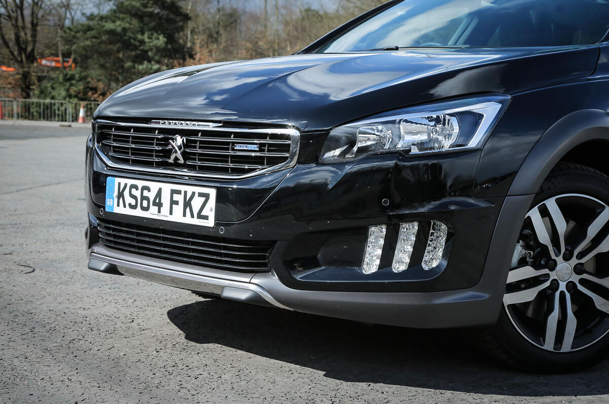 Peugeot 508 RXH front end