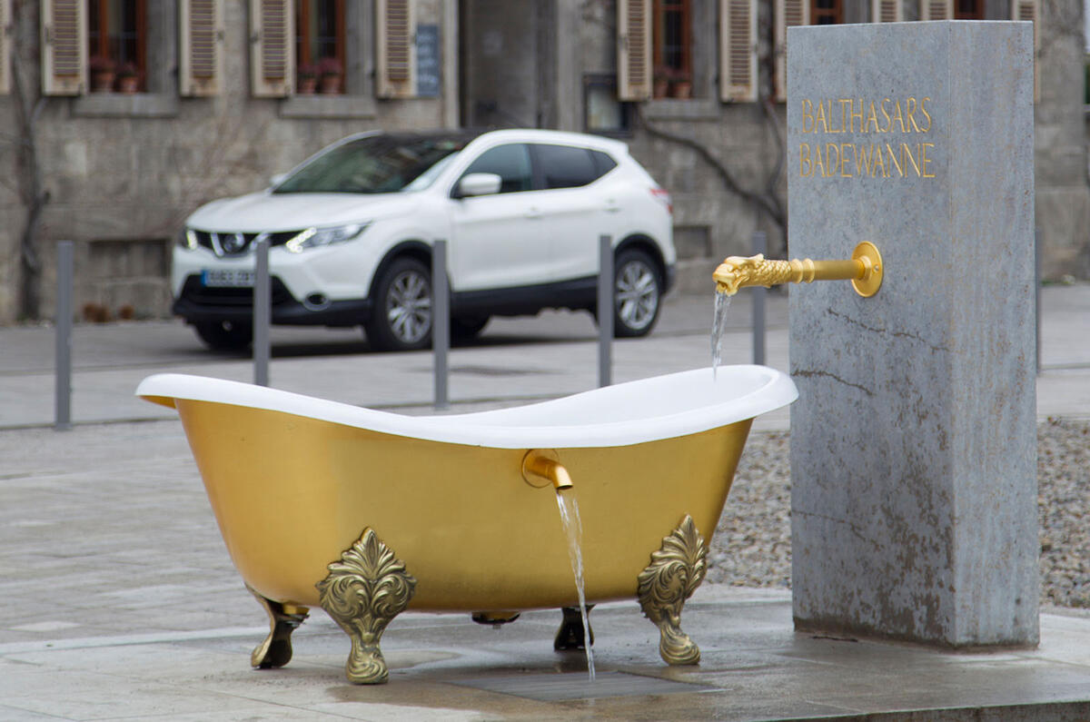 Nissan Qashqai to Istanbul: picture gallery