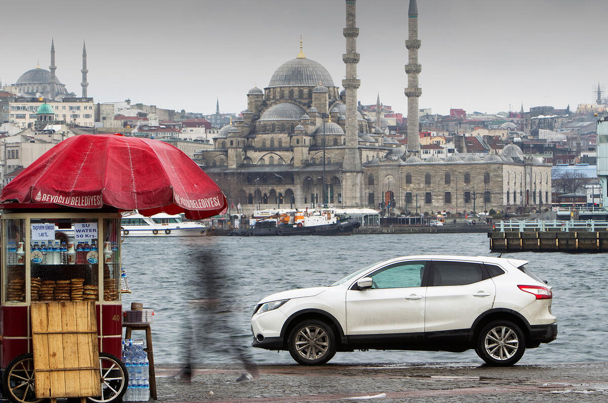 Nissan Qashqai to Istanbul: picture gallery