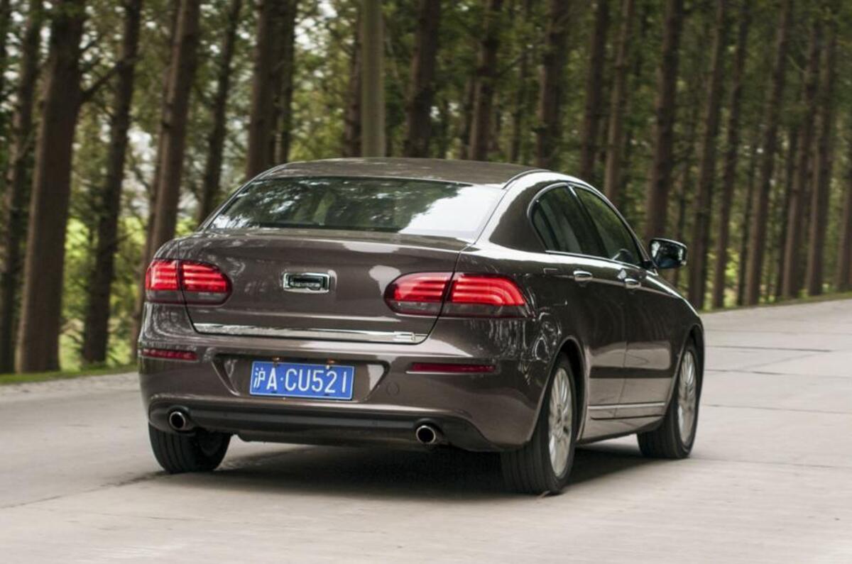 Qoros 3 rear