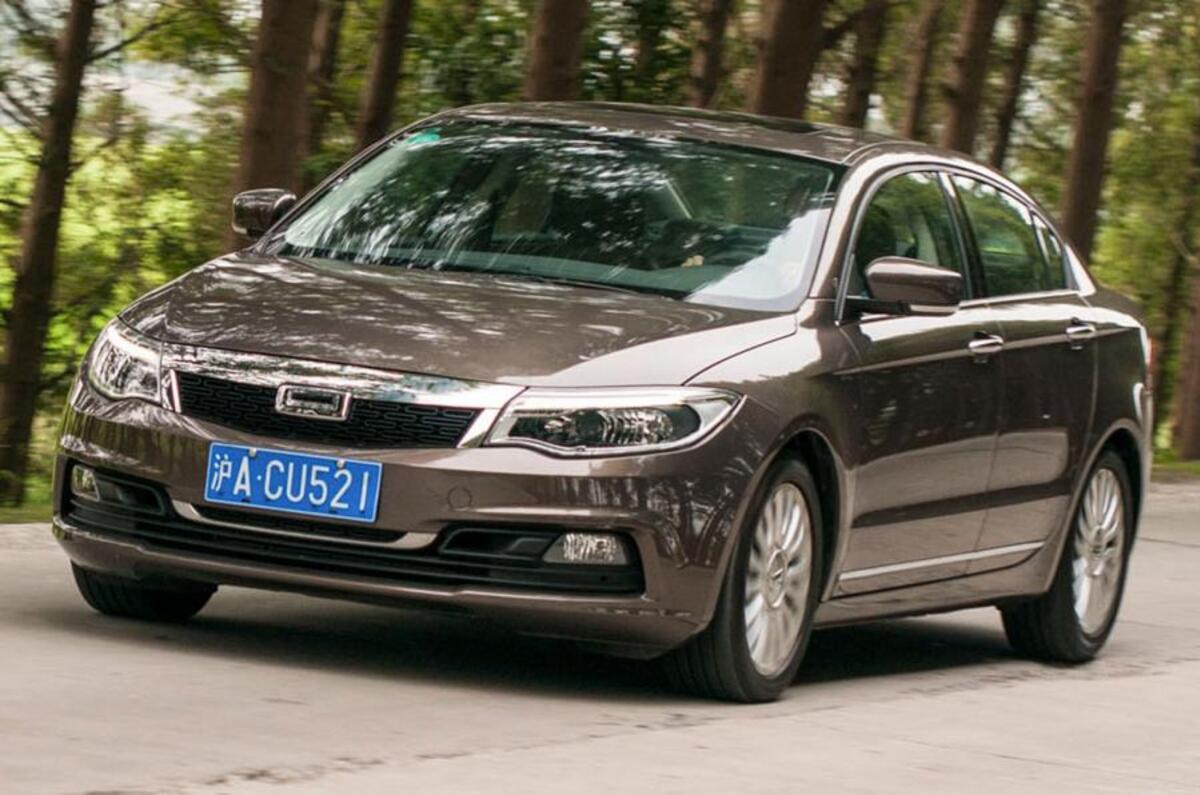 3.5 star Qoros 3 Saloon