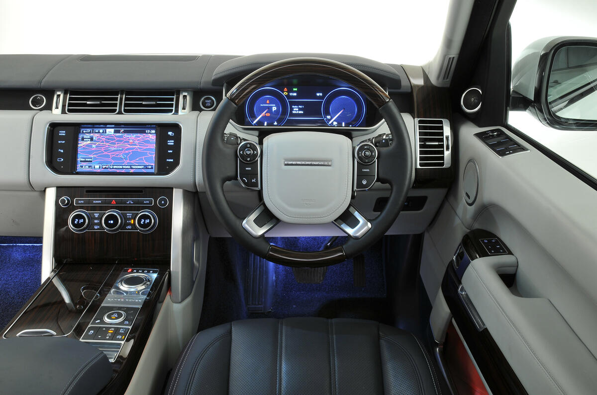 Range Rover dashboard