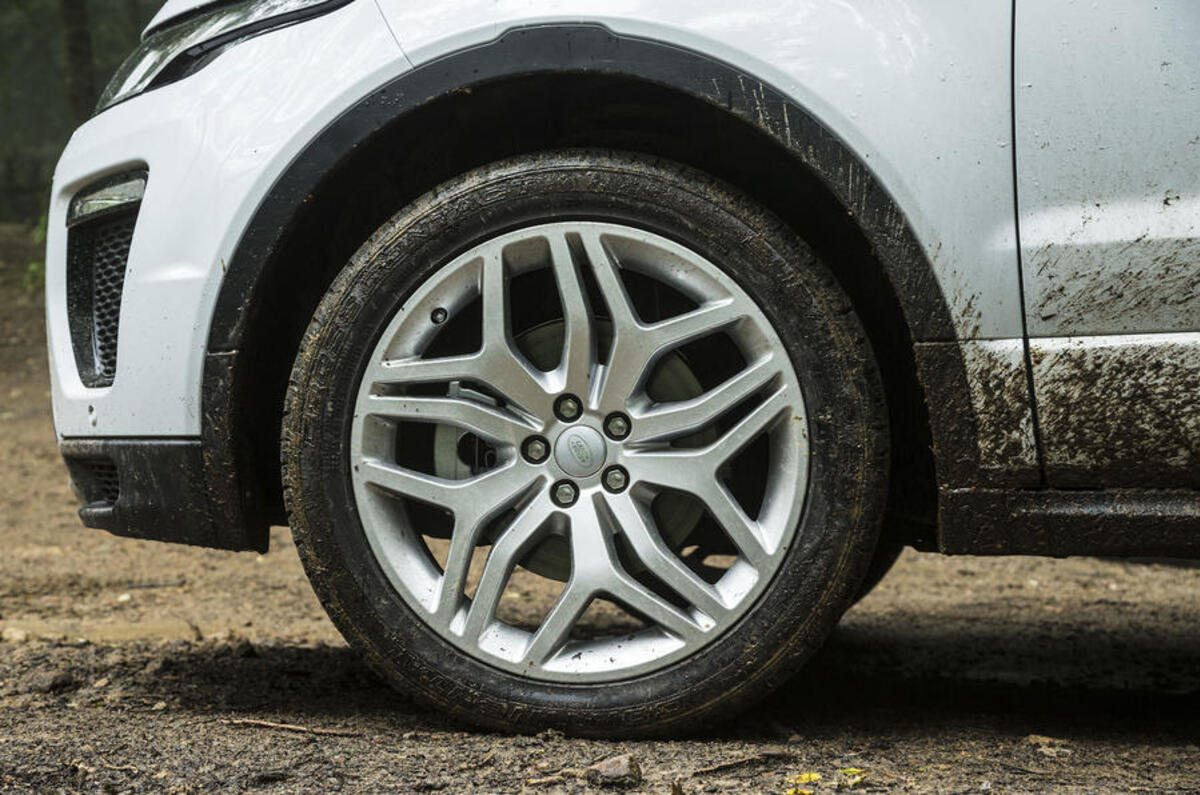 Range Rover Evoque Convertible alloy wheels