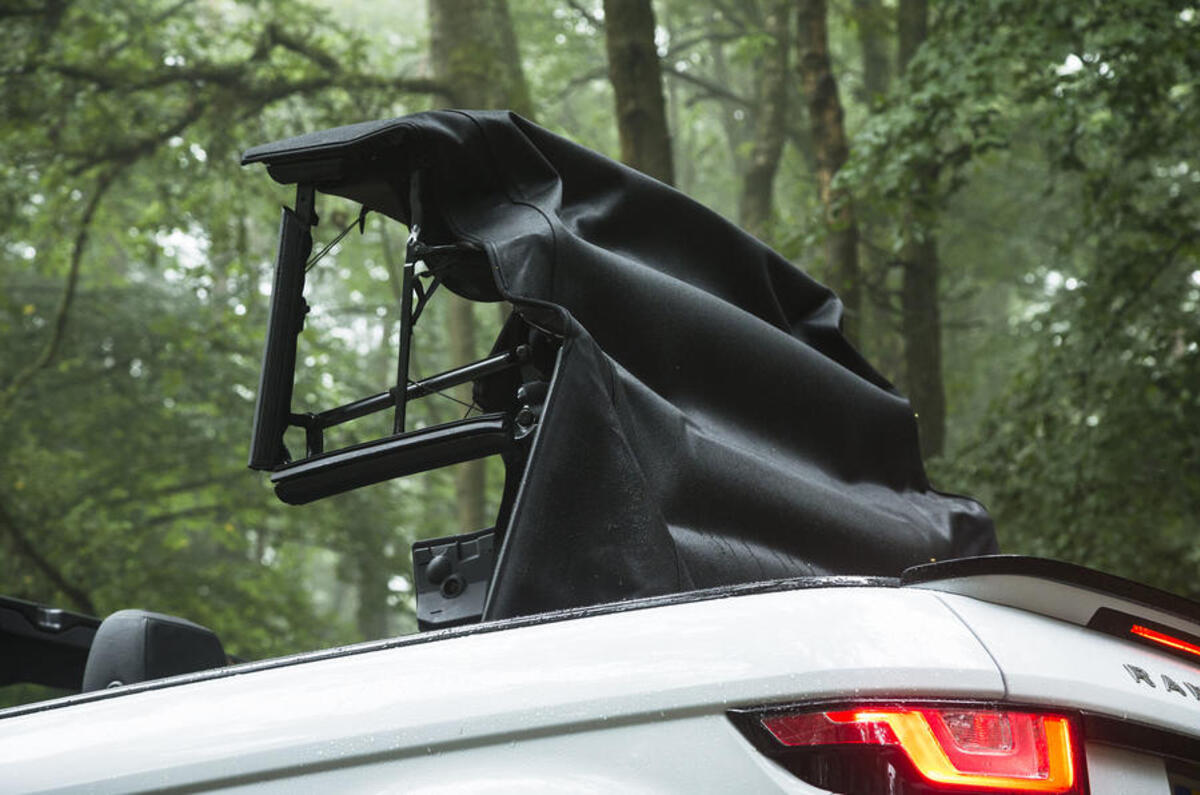 Range Rover Evoque Convertible roof opening