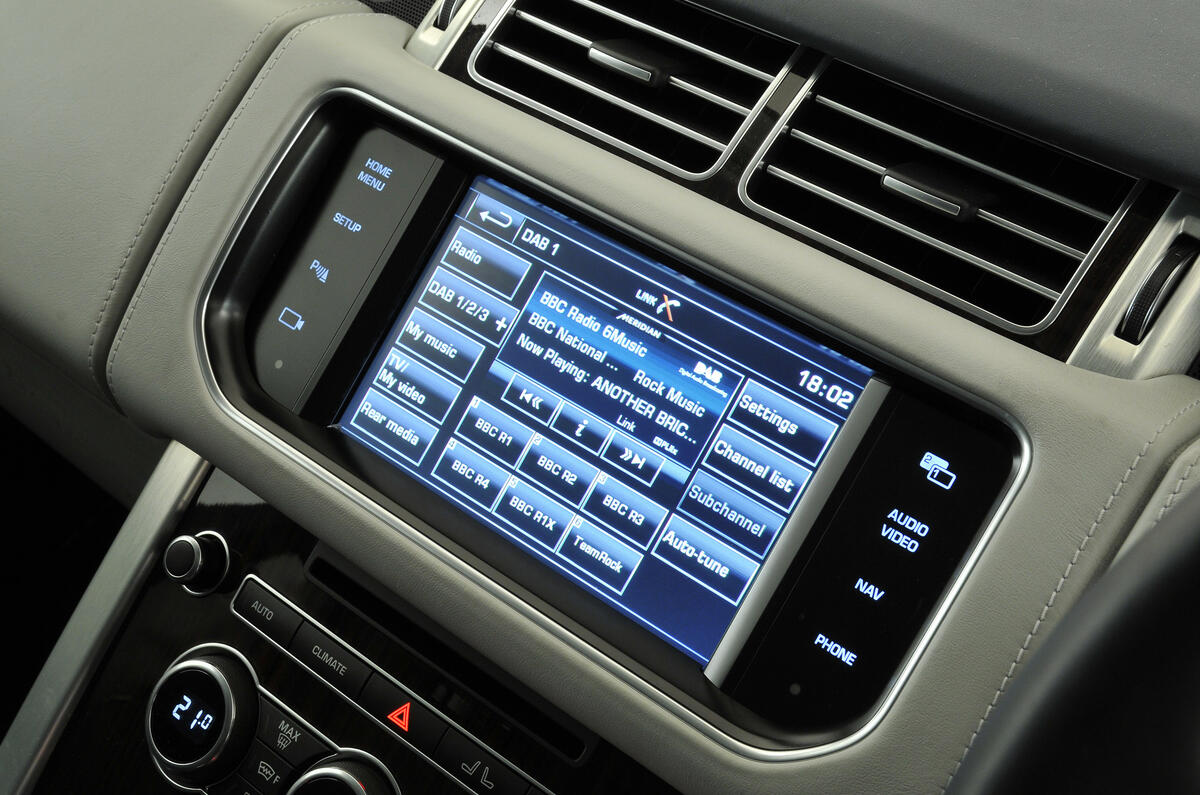 Range Rover infotainment