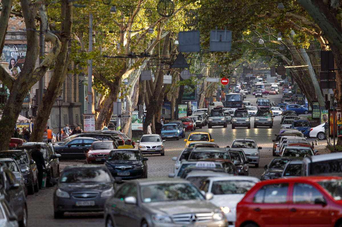 Driving the Silk Trail - picture special