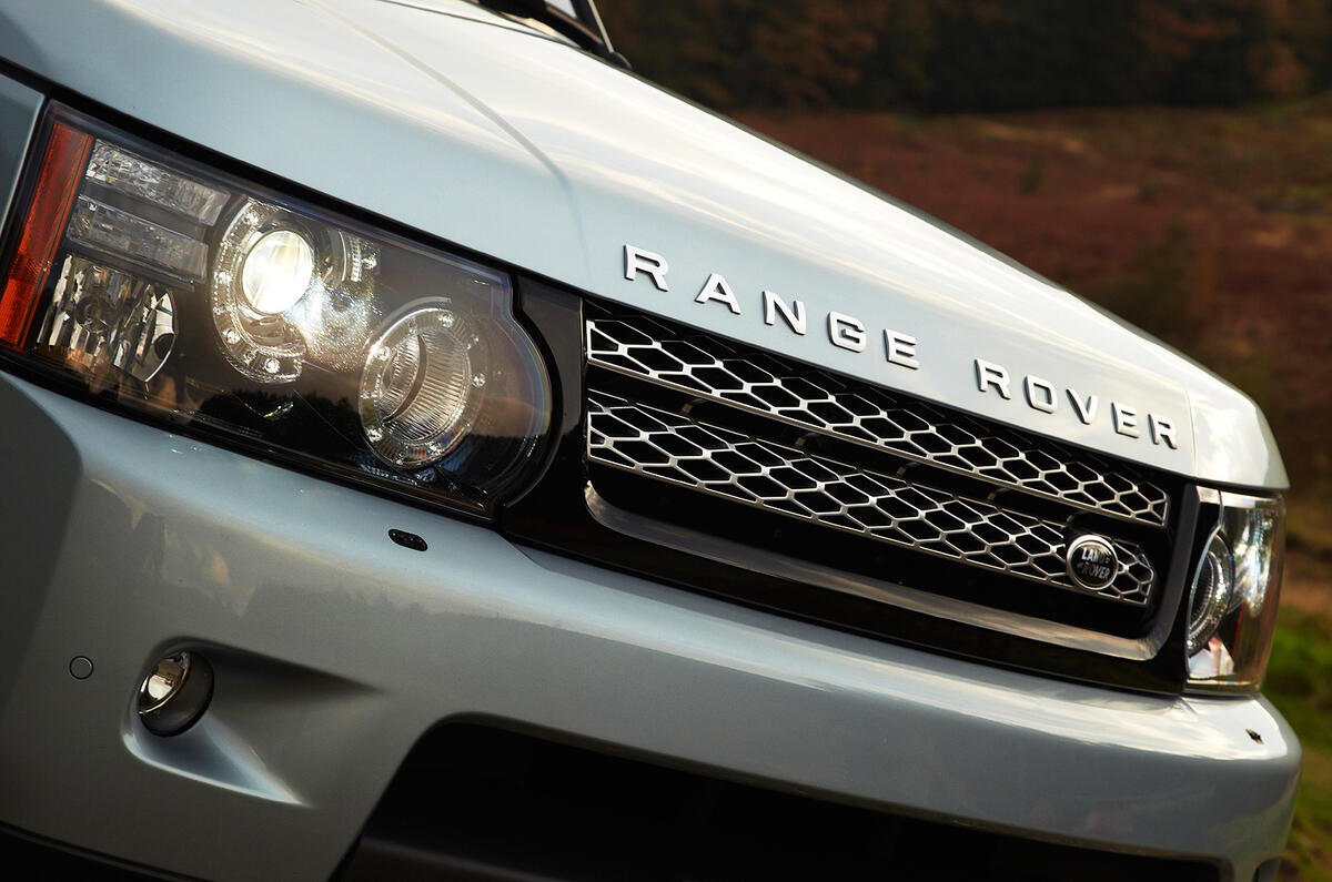 Clamshell bonnet is a lasting Range Rover design cue Range Rover Sport front grille
