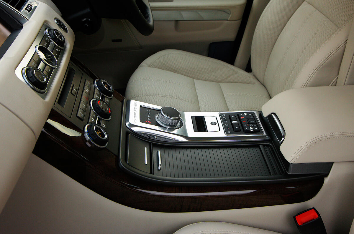 Range Rover Sport centre console