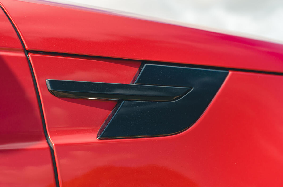 range rover sport review 2024 07 vents