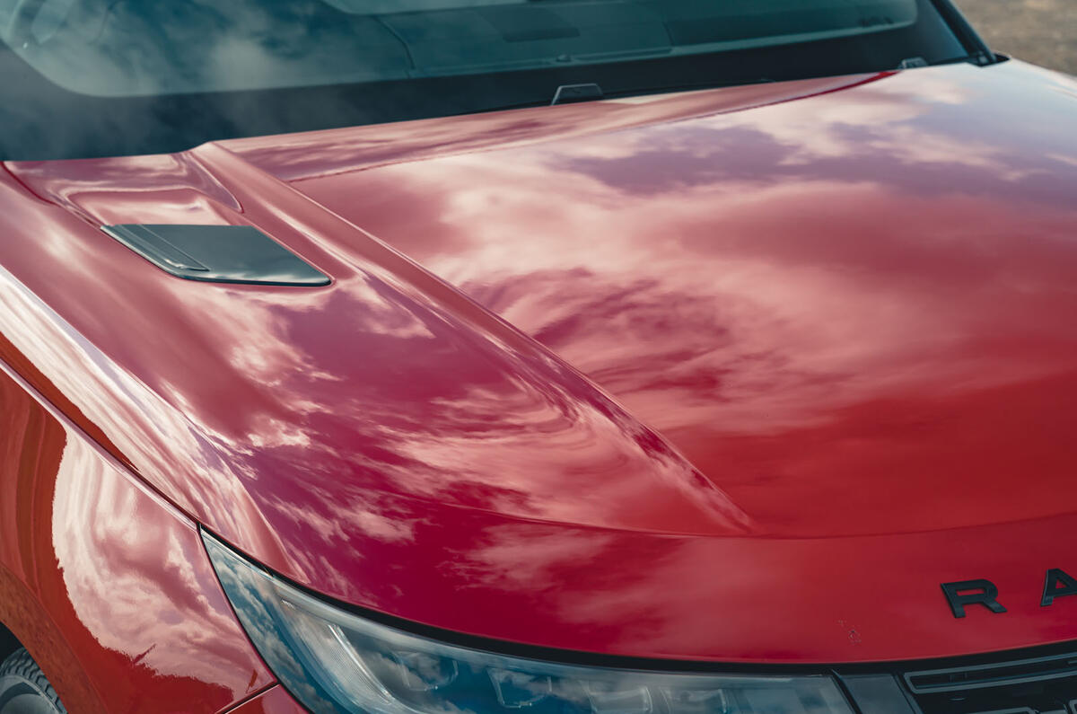 range rover sport review 2024 08 bonnet