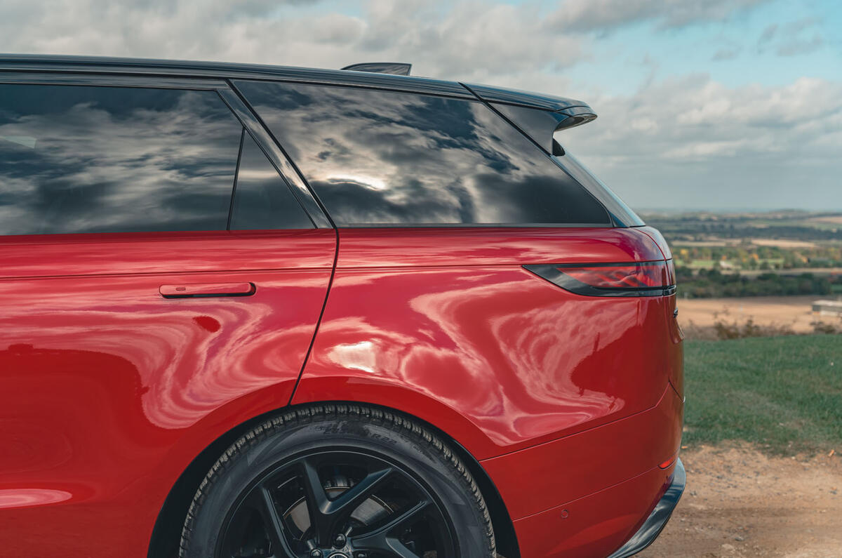 range rover sport review 2024 09 dlo