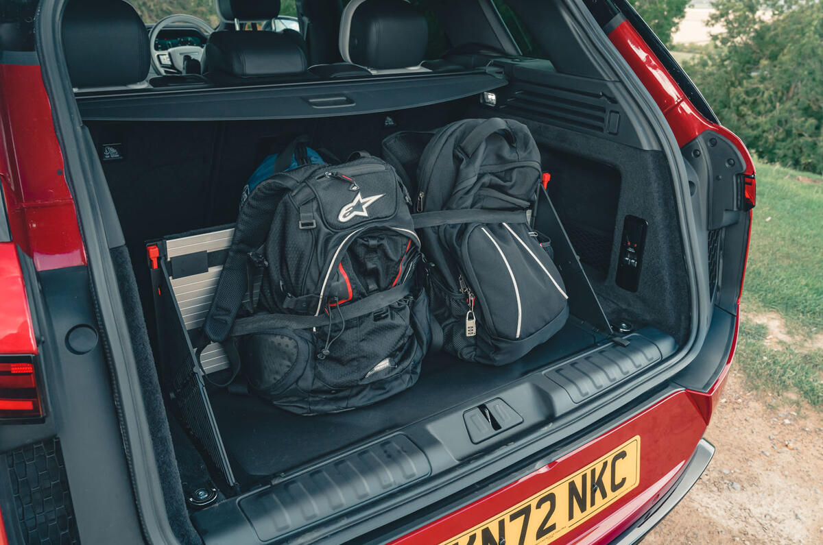 range rover sport review 2024 25 boot