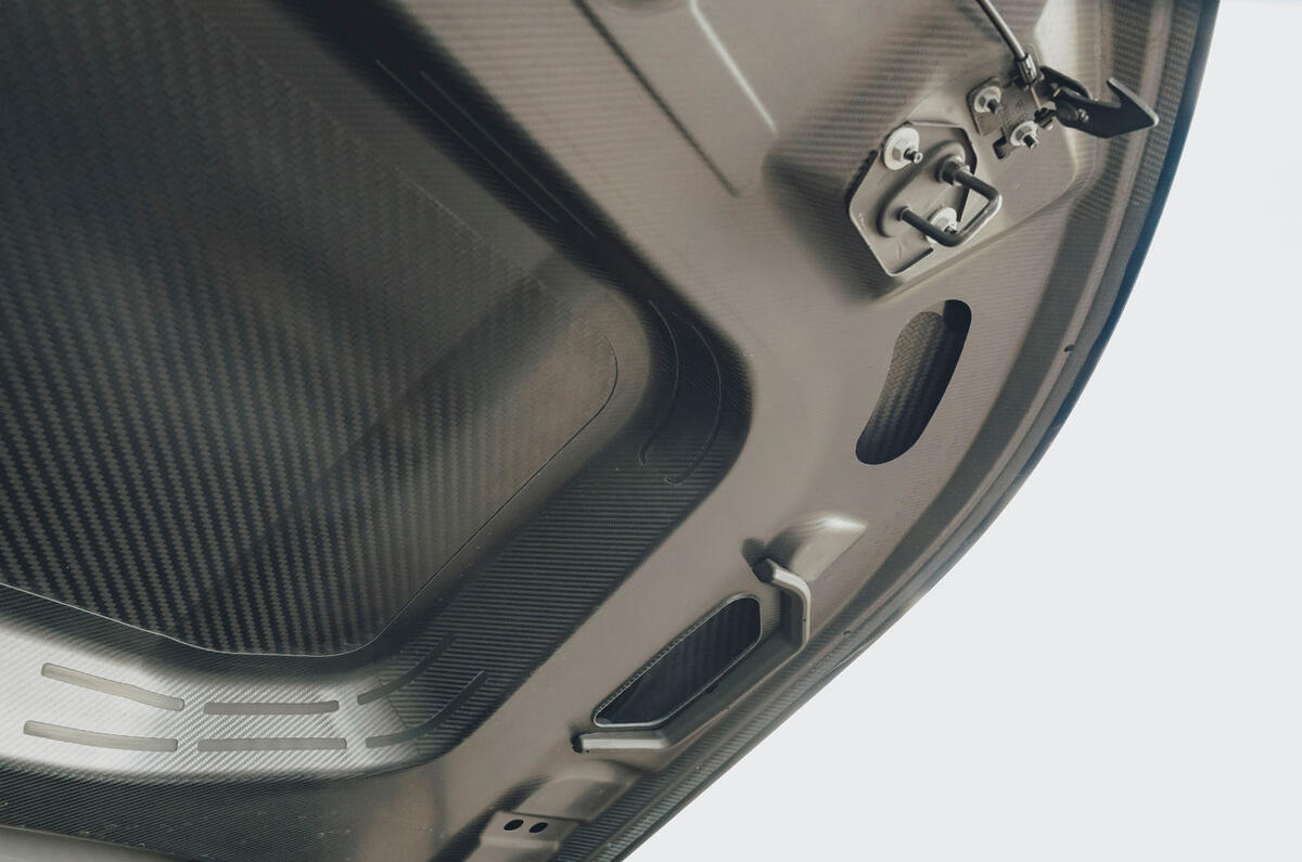 range rover sv review carbon bonnet range rover sv review carbon bonnet