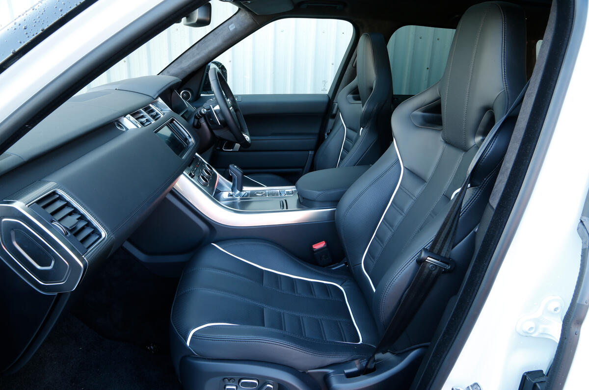 Range Rover SVR interior